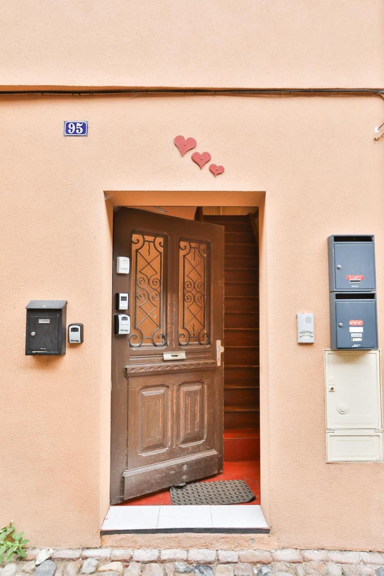 Au Pied Des Remparts A Eguisheim Apartment Exterior photo